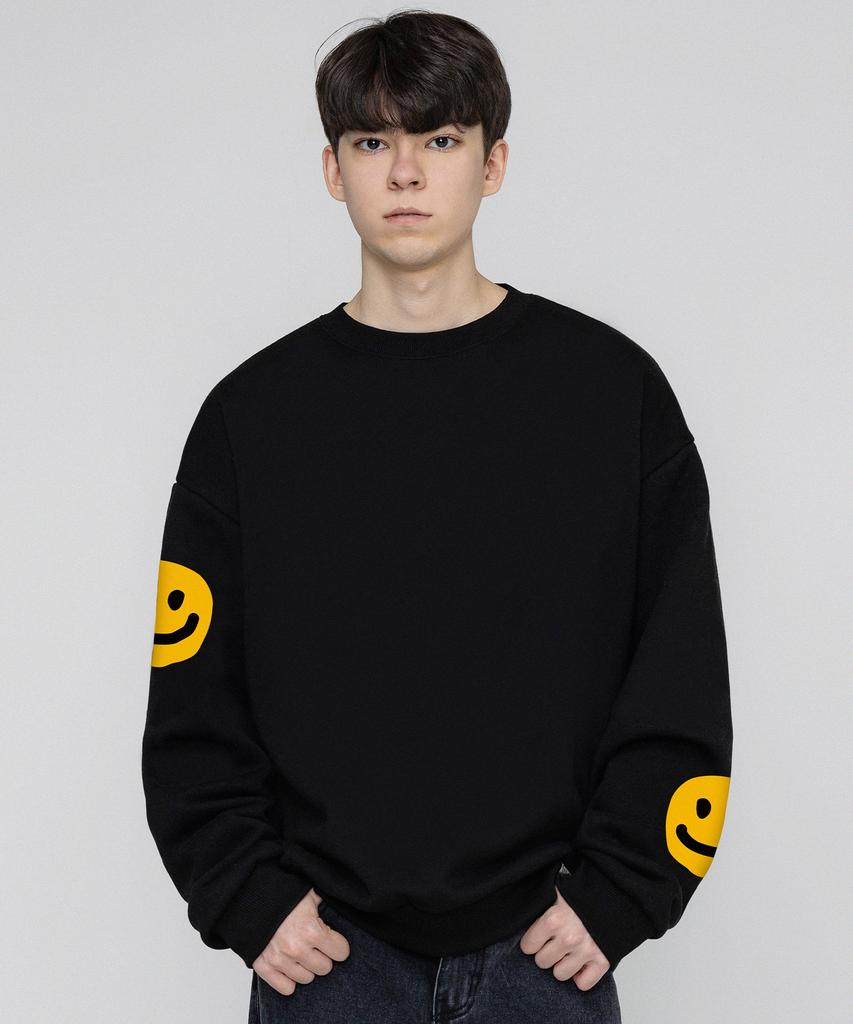 GRAVER [Unisex] Multi Dot Smile Drawing Sweatshirt_Black