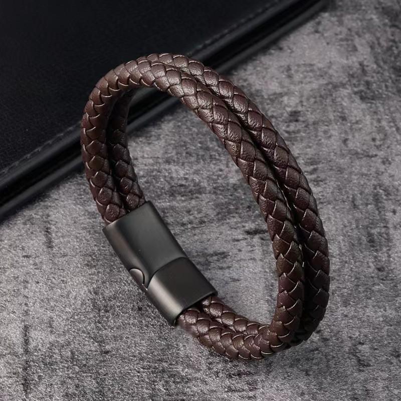 

Men s Retro Woven Leather Bracelet - Versatile & Stylish коричневий