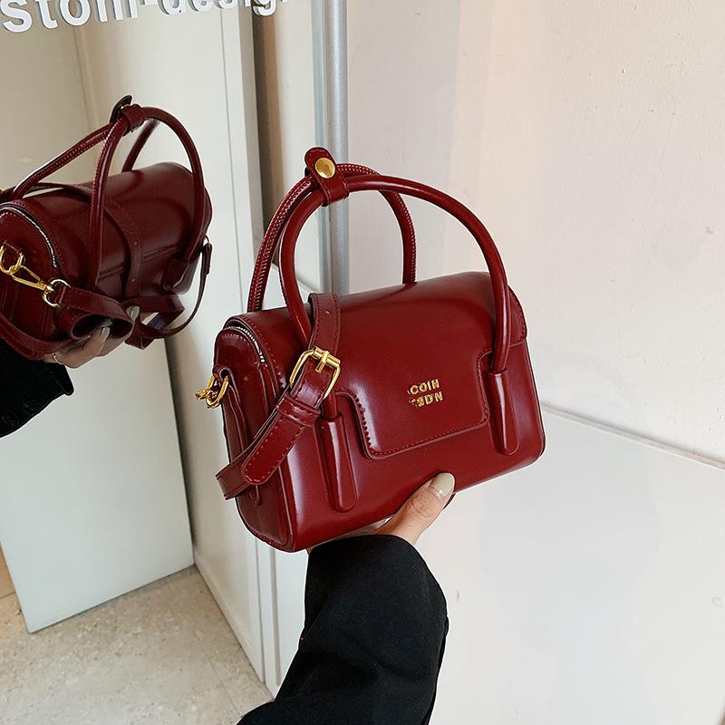 Handbag Handbag Women's Autumn 2025 Premium Sense Popular Fashion Textured One Shoulder Crossbody Small Square Bag