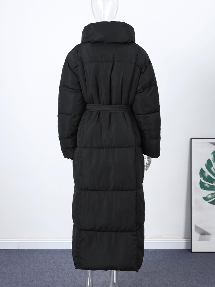 Giacca imbottita da donna con colletto alto e maniche lunghe, tinta unita, lunghezza in vita, calda e alla moda, autunno inverno 2026