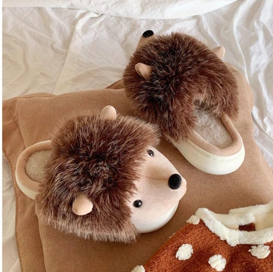 Fashion New Fuzzy Hedgehog Mules Slippers Woman Winter Warm Home Shoes Ladies Cozy Carton Animal Slipper Female Fluffy Slides Plush Shoe