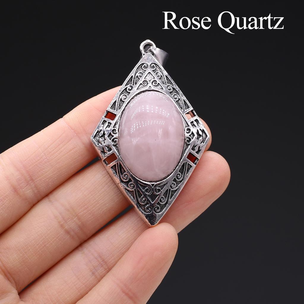 1 Stück, Reiki Heilkristall Anhänger, Europäischer und Amerikanischer Stil Handgefertigt Rhombus Naturstein Quarz Amethyst Edelstein Charms zur Schmuckherstellung DIY
