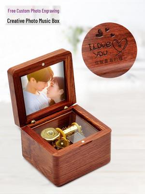 Individuell gravierte Holz-Spieluhr - Einzigartiges Geschenk für Mädchen, Valentinstag oder Kinder-DIY