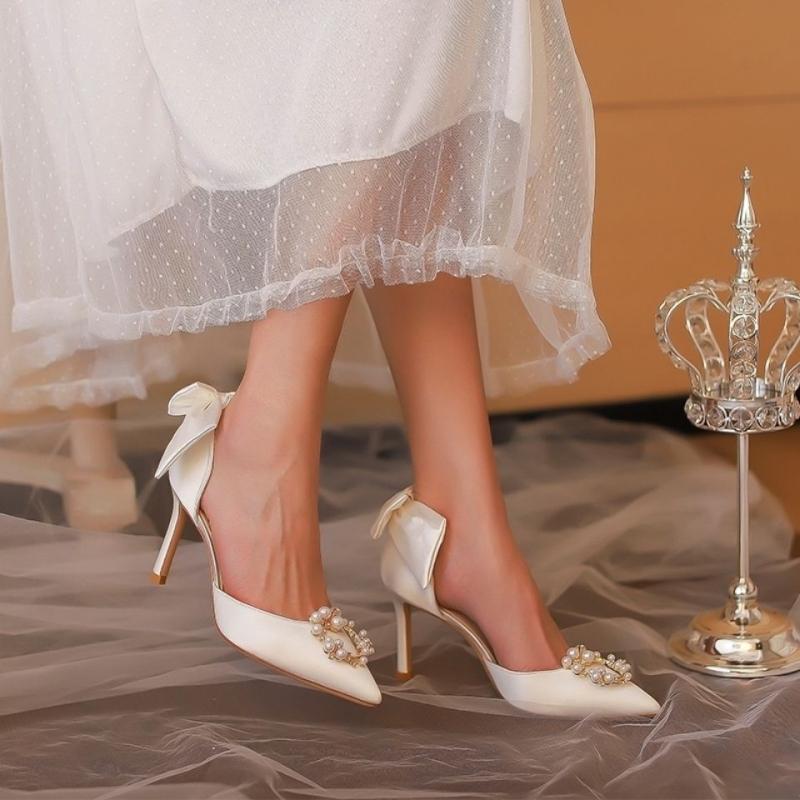 Fashion 2025 Pearl French Bow Bride, Pearl Design Sense Fashion Show, Niche High Heels, Wedding Shoes And Sandals