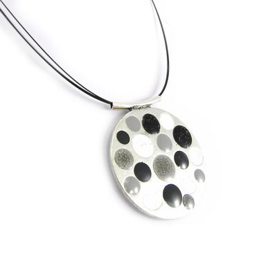 [H4719] - Double-sided Black White 'Coloring' Designer Necklace