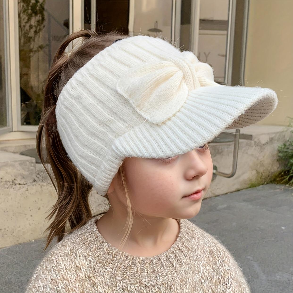 

Вязаная шапка-бини для девочек-подростков, мягкая теплая зимняя шапка с отверстием для хвостика и декоративным узлом в виде банта, легкая, свободная шапка с козырьком белый