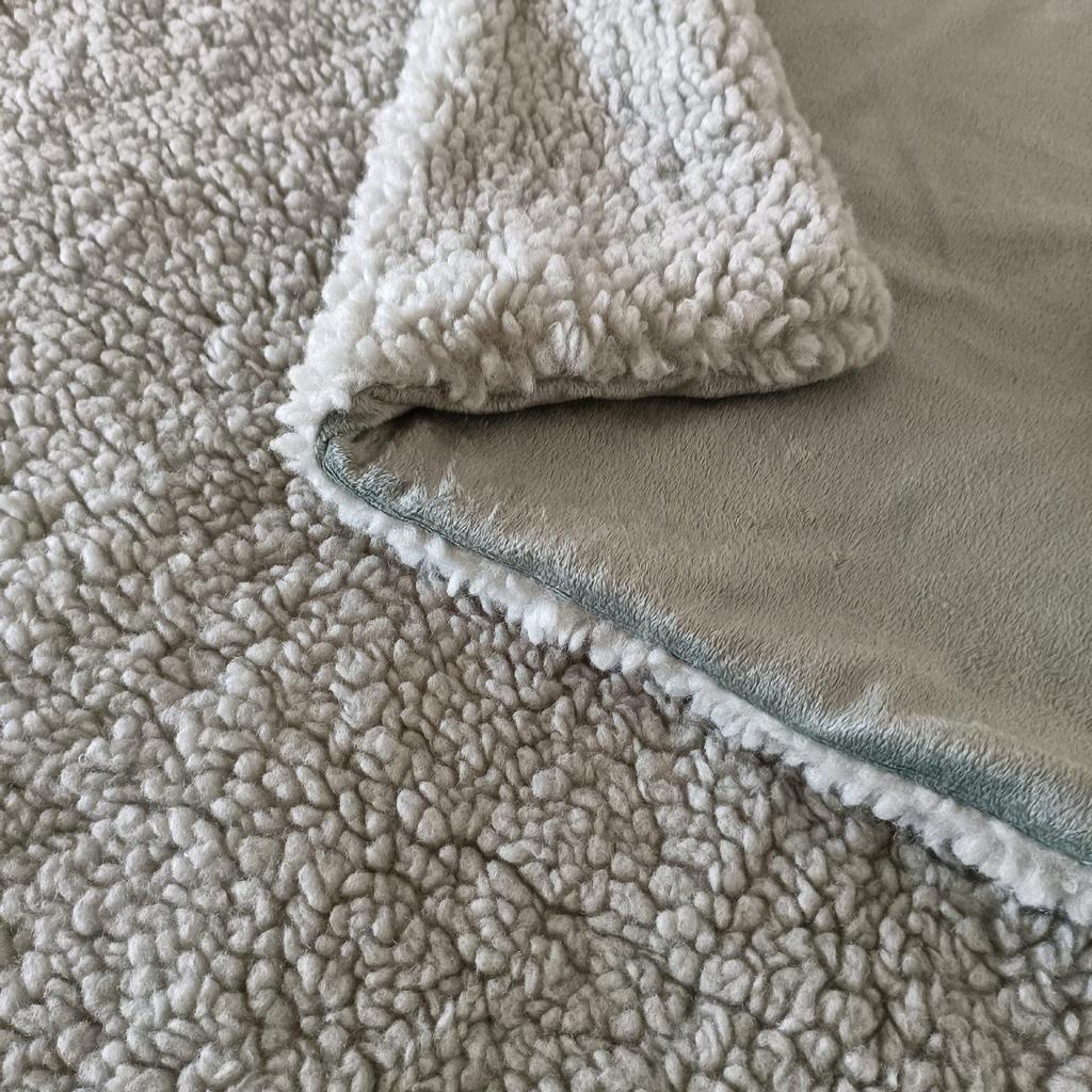 Cozy Faux Rabbit Fur Plush Blanket - Soft, Warm, and Comfortable for Sofa, Bed, or Office