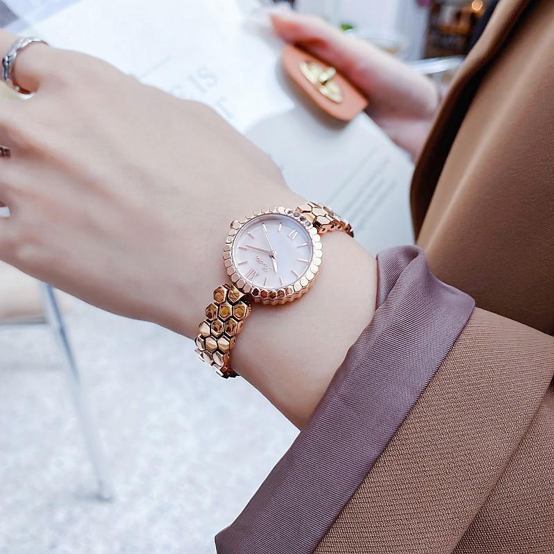 Round Style Fashion Light Luxury Temperament Bracelet Watch Women'S Watch Personalized Strap Women'S Watch Women
