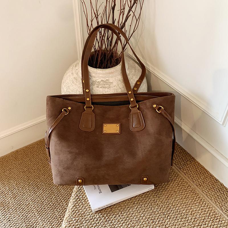 

Сумка-тоут женская сумка новая осенне-зимняя мода работа сумка большой вместимости сумка для通勤 через плечо сумка-мессенджер сумочка коричневый