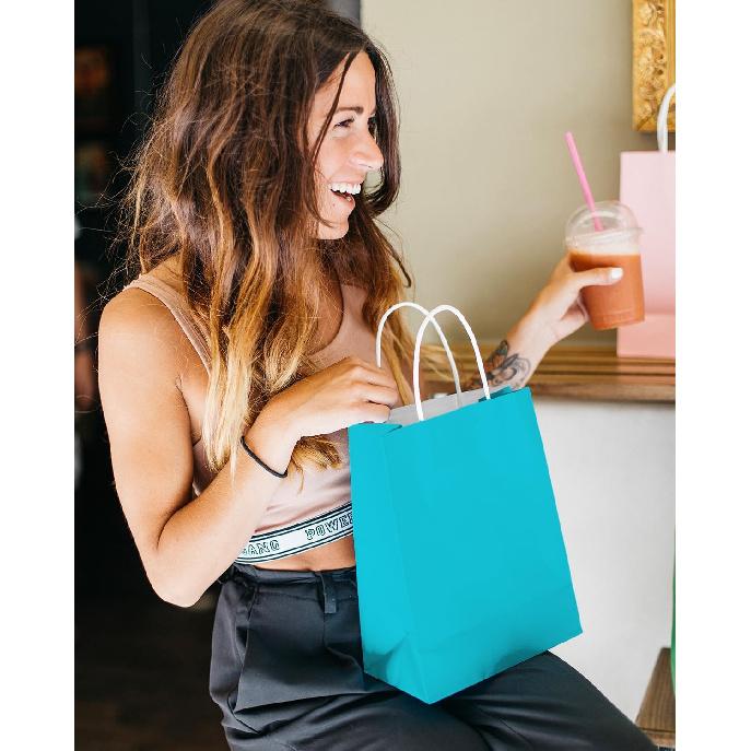 Qiqee 24PCS Medium Gift Bag with Handles Bulk 11"x5"x8" Gift Bags Light Green Bags Multiple Uses (Medium Size)