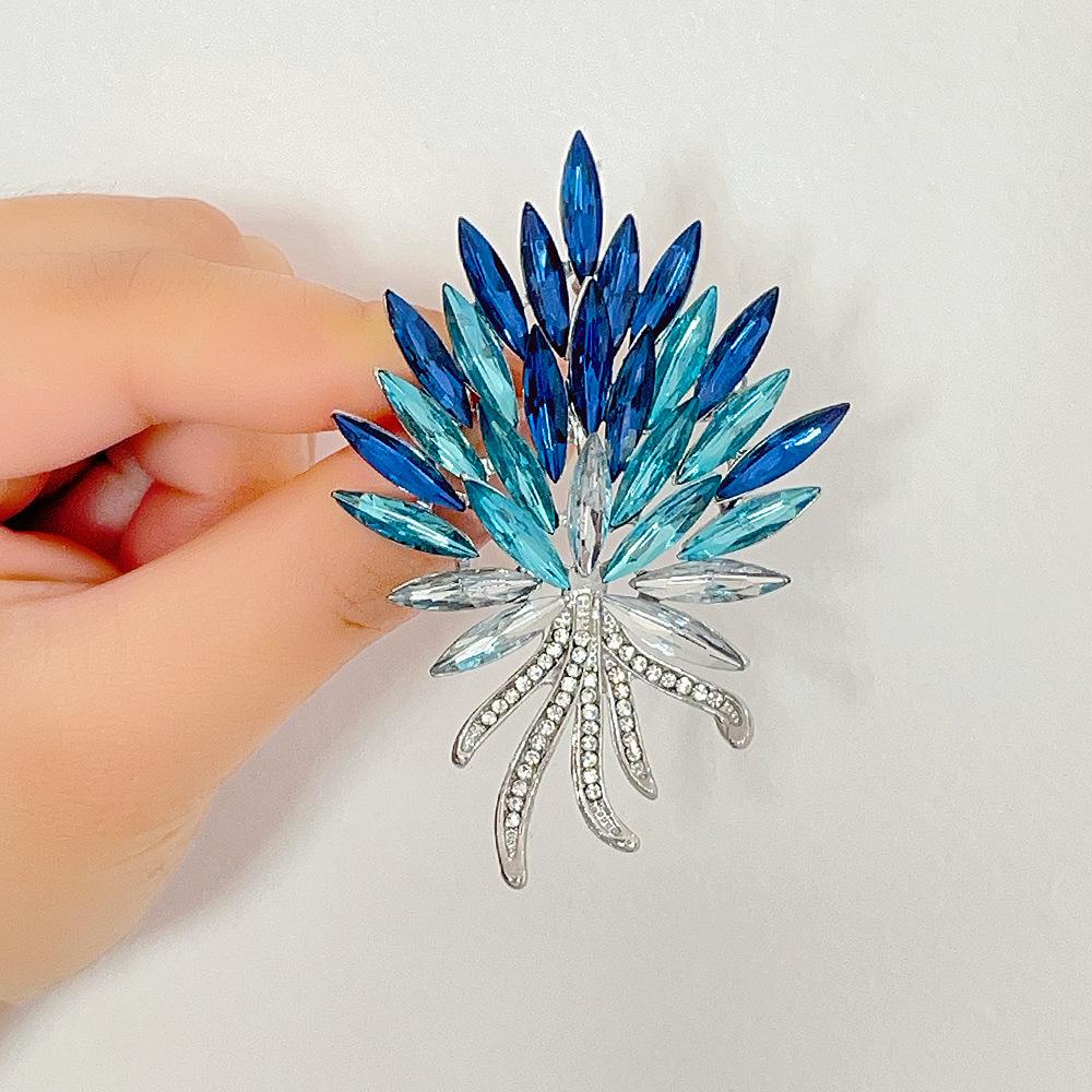 Harvest Wheat Ear Brooch Elegant Blue Enchantress Crystal Brooch Dress Fixed Corsage Accessories 3CM*5CM