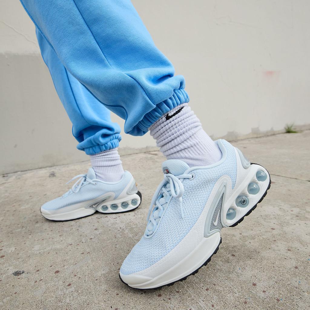 Nike Women S Air Max Dn Fj3145 400