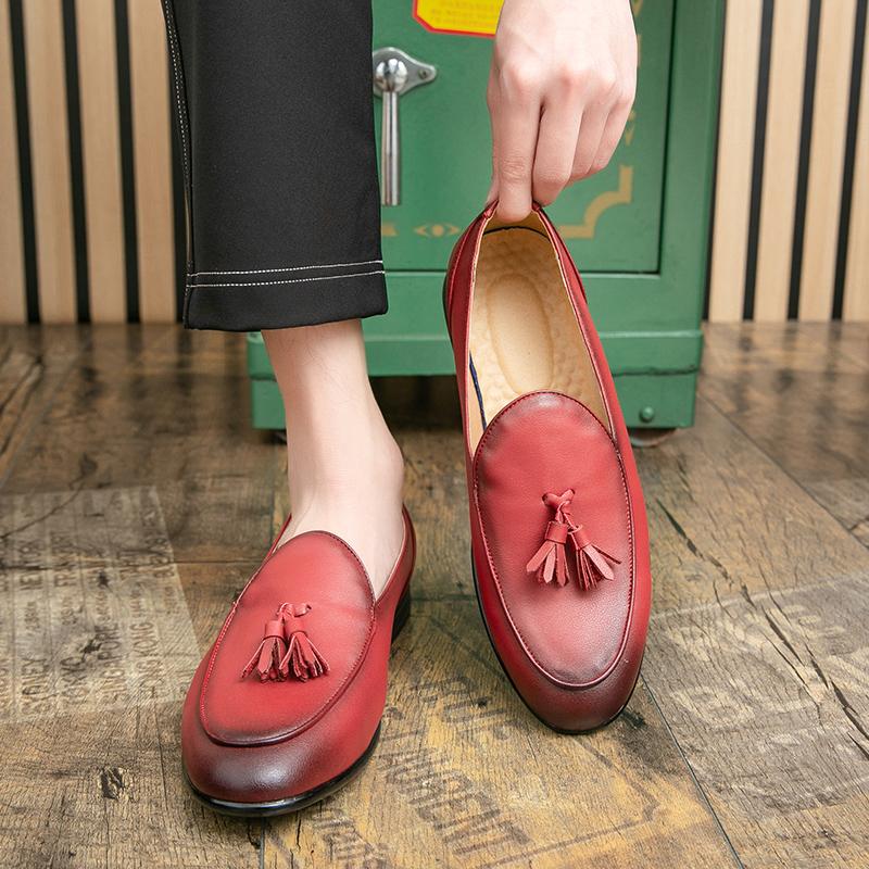 Popular Men Tassel Shoes American Fashion Brand Small Leather Shoes British Business Travel Social Shoes Sizes 38-47 Men Shoes
