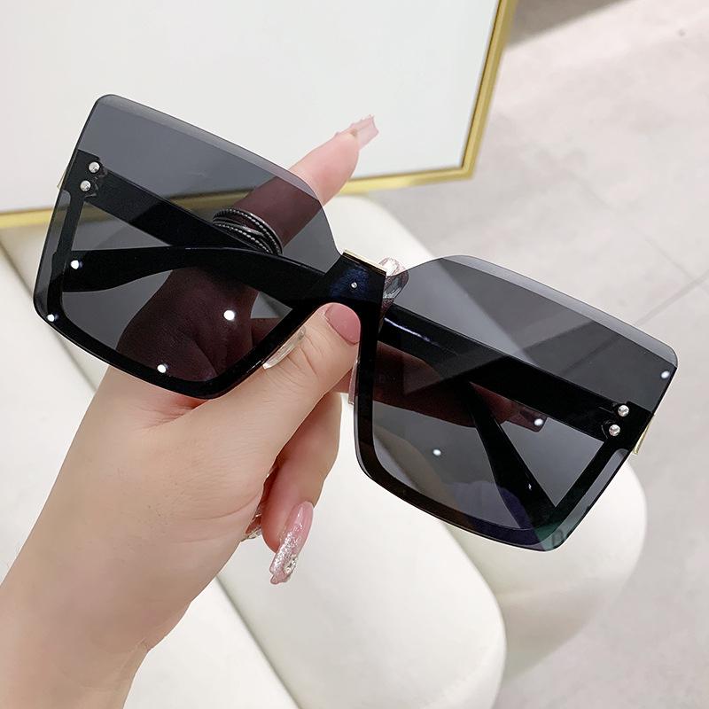 

Солнцезащитные очки без оправы для мужчин и женщин, модные винтажные большие цельные женские очки, очки, дизайн люксового бренда, солнцезащитные очки as picture shows чёрный