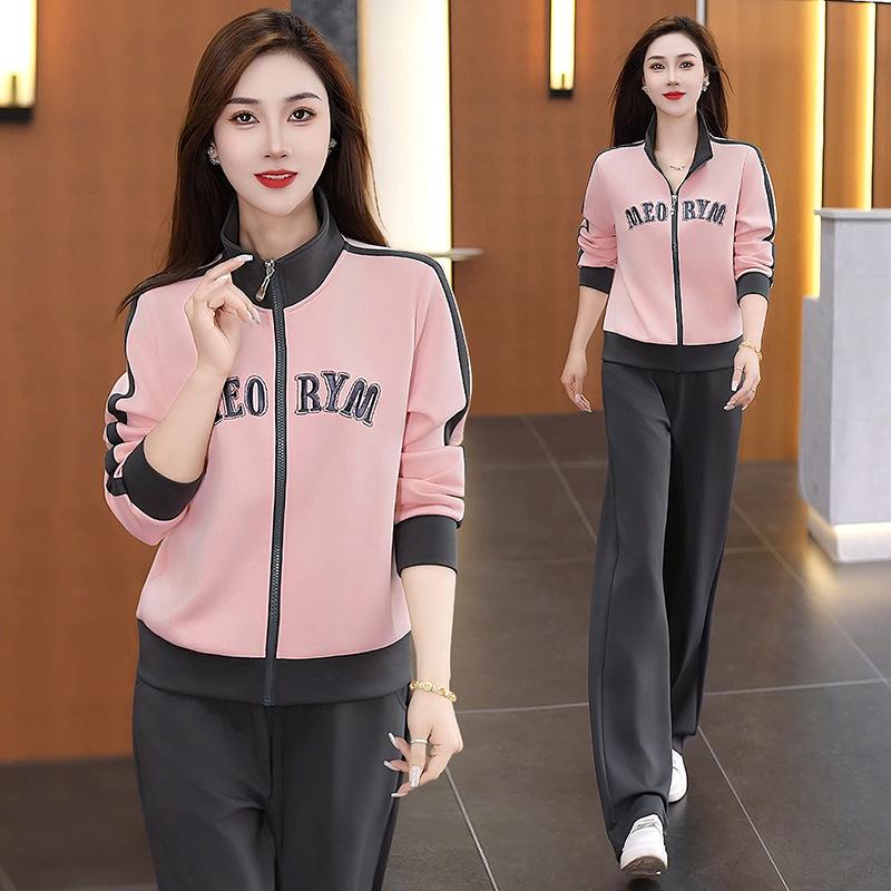 

Stylish Korean Spring/Autumn 2026 Women s Two-Piece Set: Casual Loose Slimming Hoodie and Jacket. 4XL (70.5-77.5 kg) цвітіння вишні, рожевий колір