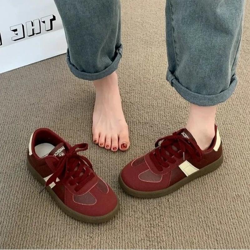 

Popular German training shoes women s 2025 spring and autumn new popular shoes platform versatile retro casual sports shoes 40 бордовый