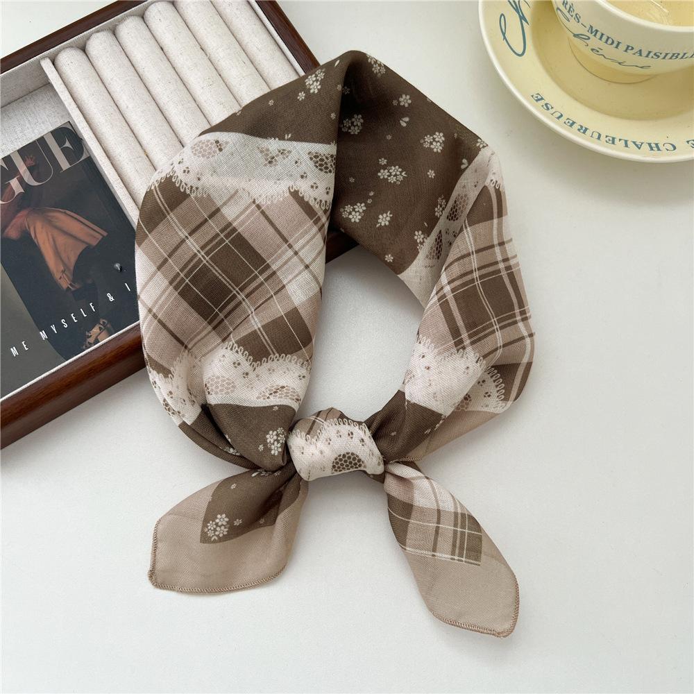 Liten fyrkantig scarf i bomull och linne Sidenhalsduk Dam Vår och höst Ny stil Konstnärlig och mångsidig Mode Temperament Huvudband Scarf