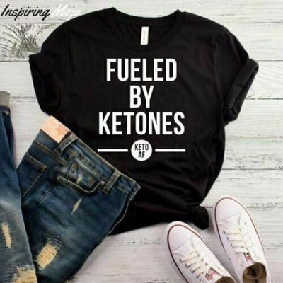 Koszulka unisex z nadrukiem „Fueled By Ketones” Zabawna koszulka Keto Low Carb Ketogenic Keto