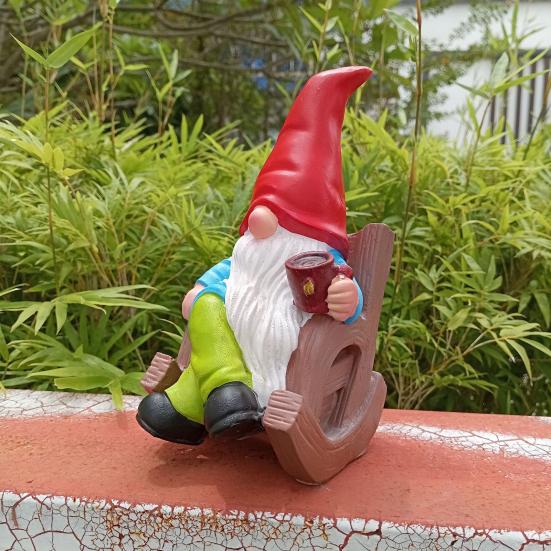 Garden Gnome Figurine Resin Drinking Coffee Gnome Sculpture Outdoor Gnome Statue for Indoor Terrace Garden Decoration