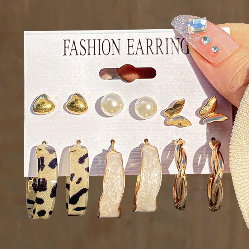 17KM Vintage Gold Color Hoop Earrings Set Pearl Metal Dangle Earrings for Women Crystal Twist Earrings Trendy Fashion Jewelry