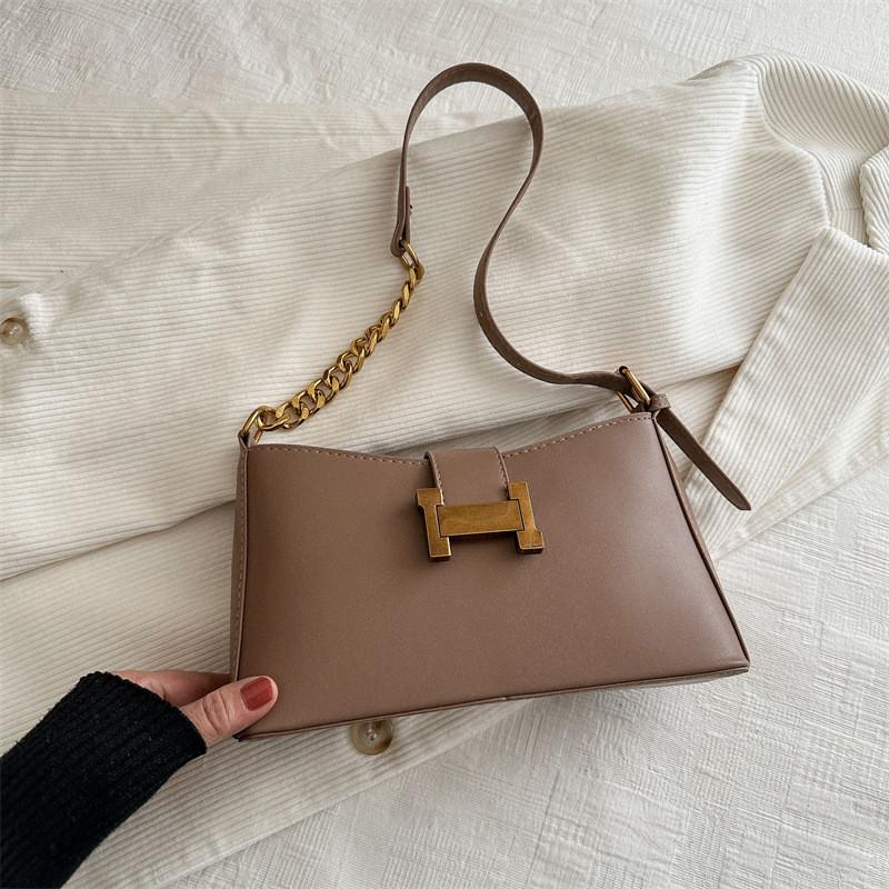 

Modern Minimalist Single Shoulder Small Square Bag For Women In Trendy Colors хакі