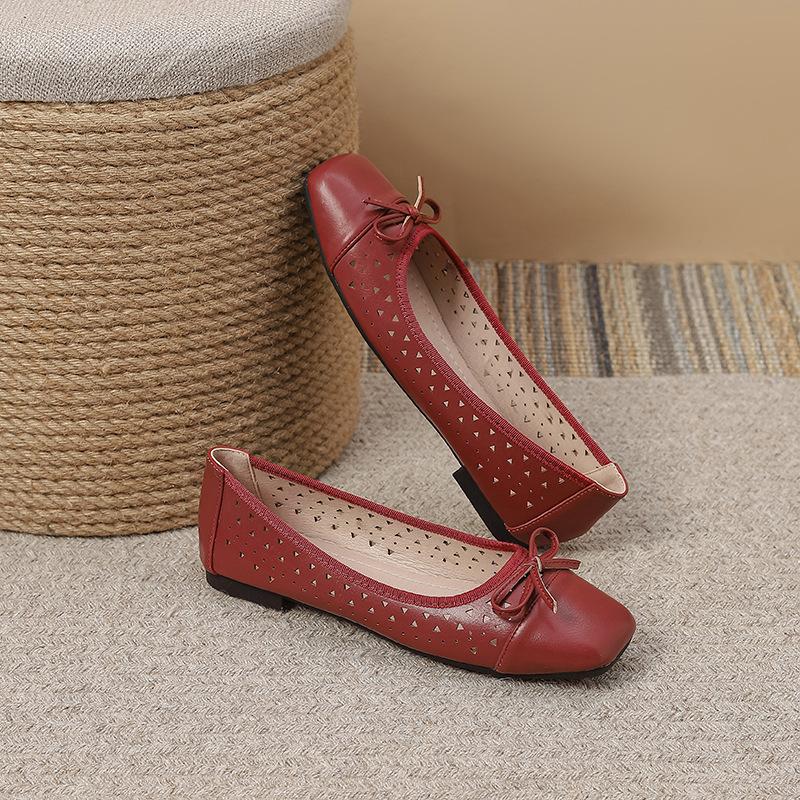 Ballerinaskor för kvinnor Bekväma balettplatta skor med rosett Fyrkantig tå Halkfria Eleganta skor Kvinnors PU-läder Andningsbara Promenadskor med Hål