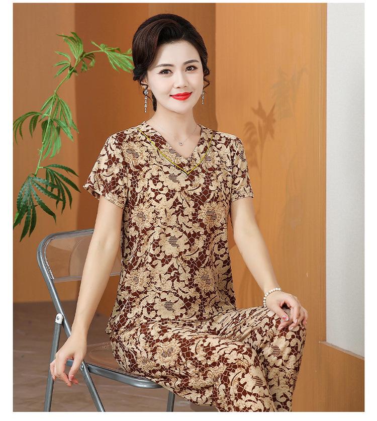 Summer Printed Short-Sleeve T-shirt and Loose Pants Set for Middle-Aged and Elderly Mothers