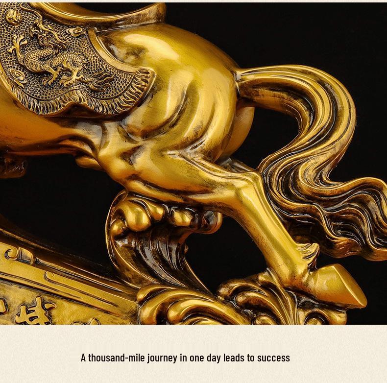 Success Wealth Horse Figurine - Zodiac Horse for Office Desktop or Wine Cabinet Decoration, Perfect Housewarming or Opening Gift