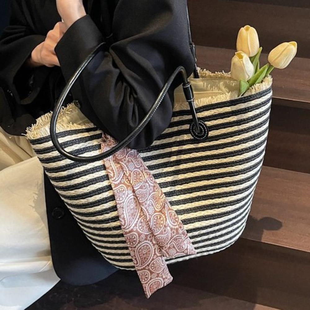 Summer Beach Vacation Single Shoulder Bag Large Capacity Portable Vegetable Basket Bag Women's Versatile Literary Commuter Shoulder Straw Beach Bag
