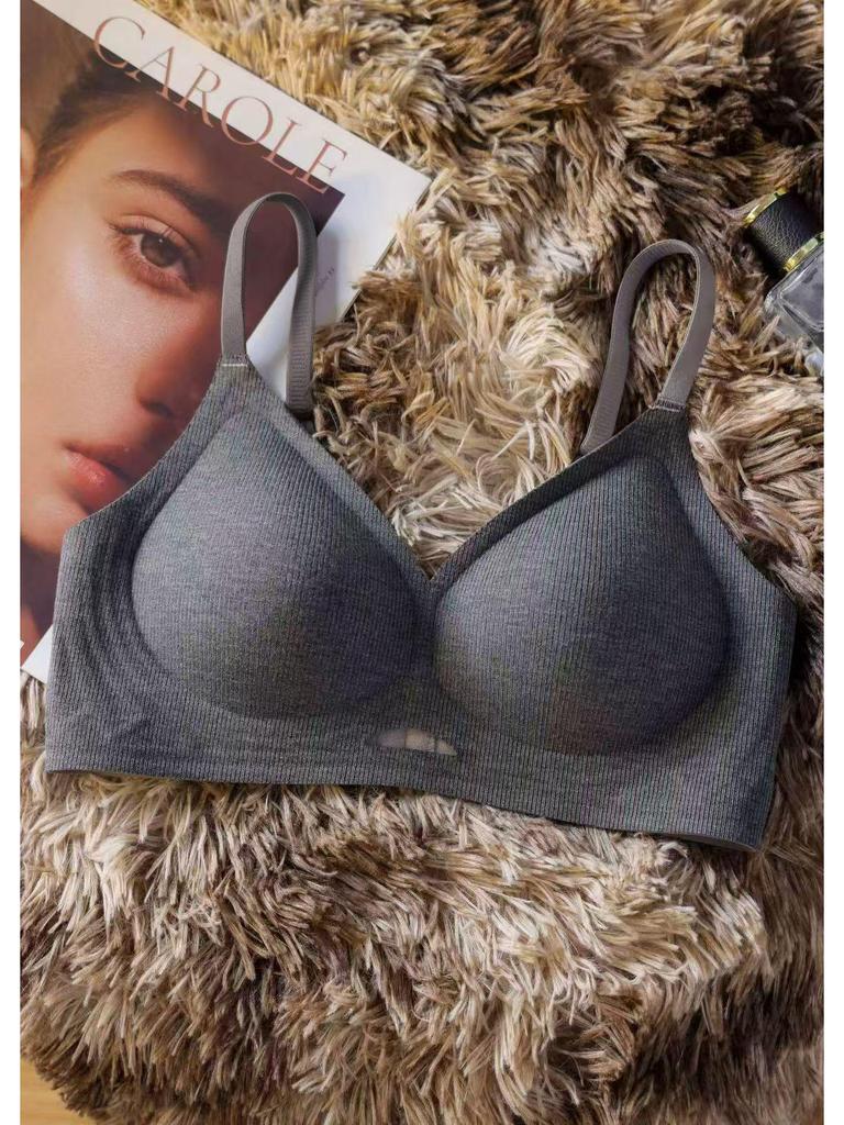 Seamless Hollow Design Supportive Bra – Comfort, Lift, and Anti-Sagging for a Smaller-Looking Bust