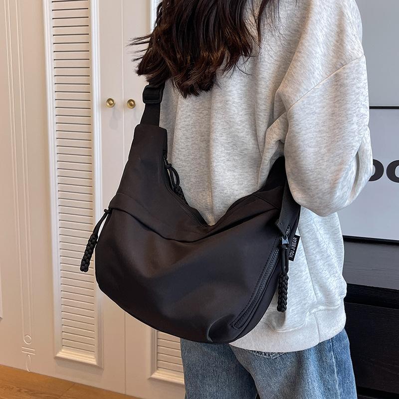 Women's Bag Spring and Autumn New Campus Sports Style Versatile Commuter Shoulder Messenger Bag Oxford Cloth Dumpling Bag