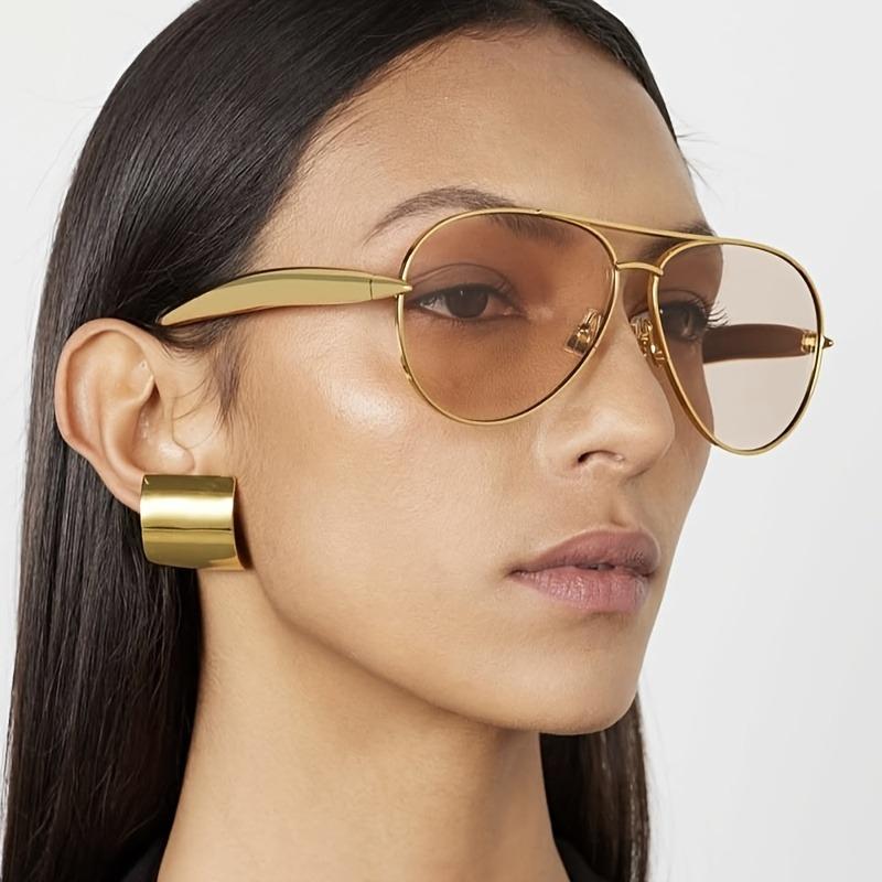Ladies' Retro Pilot Glasses Gold toned Metal Frame Retro Pilot Style Glasses for Daily and Special Occasions Comfortable Fit