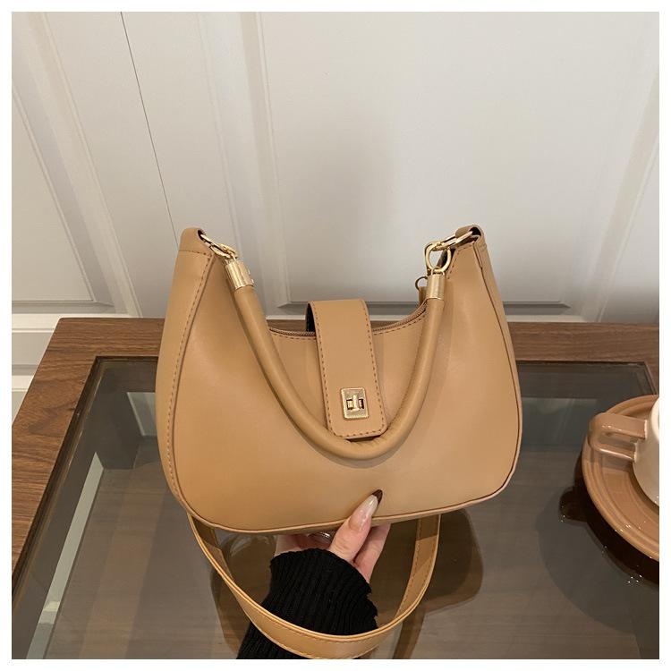 Simple Chic Armpit Bag Urban Commuter Shoulder Handbag Crossbody Purse for Women CLE