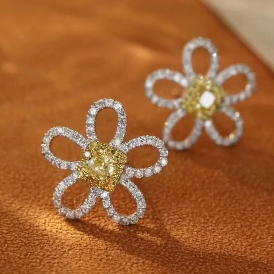 2026 Gesang Flower Stud Earrings Full Of Diamonds, Light Luxury, High-End Design Sense, Gift For Girlfriend, Diamond-Encrusted Flower Gift