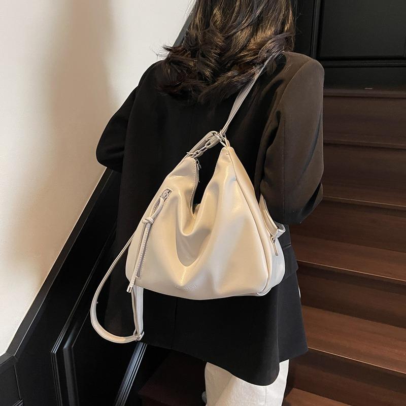New Fashionable Texture One Pack Three-purpose Tote Bag Versatile Commuter Large Capacity Armpit Bag Shoulder Messenger Bag