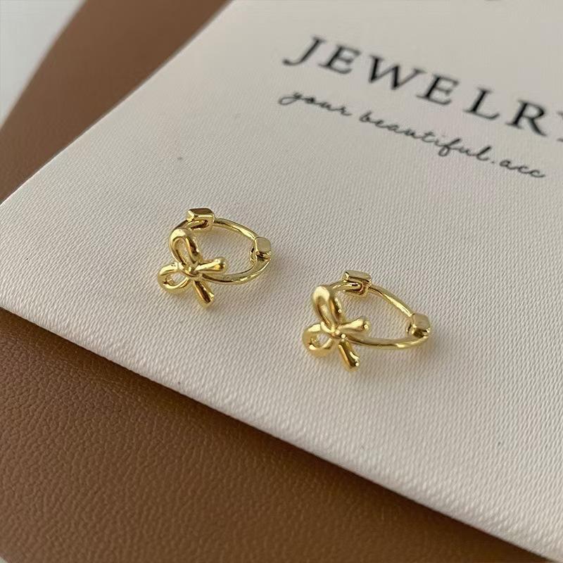 Fashion Zinc Alloy Color Bowknot Hoop Earrings For Women Egirl Simple Metal Long Bow Pendant Earrings Aesthetic Y2K Zircon