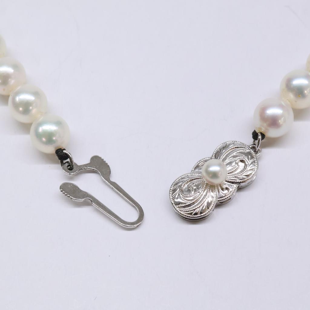 mikimoto SIL stamped 0.3" Akoya pearl necklace Necklace - whiteUsed