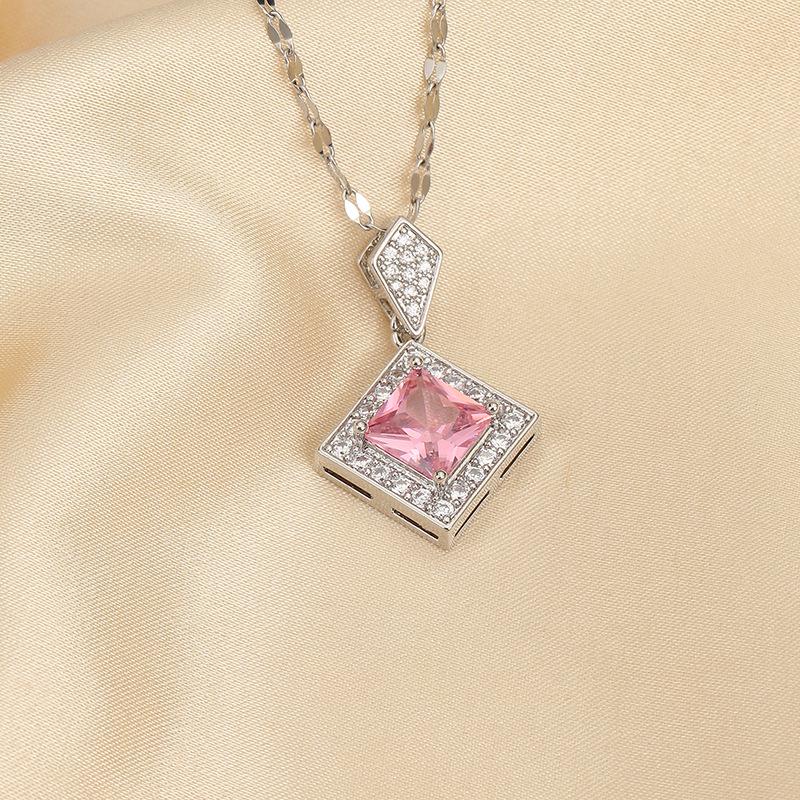 Titanium Steel Non-fading Necklace - European & American Style, Light Luxury, Versatile Korean Fashion, Perfect for Women and Girlfriend Gifts.