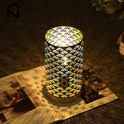 Fan Pattern Hollow Table Lamps Warm Light Vintage Lamp Lantern Bedroom Bedside Desk Light For Wedding Home Decor