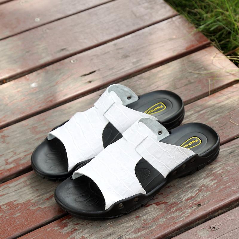 Man Alligator Pattern Simply Wear Sandals 2024 Summer Beach Sandals Leather Sandals Men Designer Shoes Breathable Casual Shoes