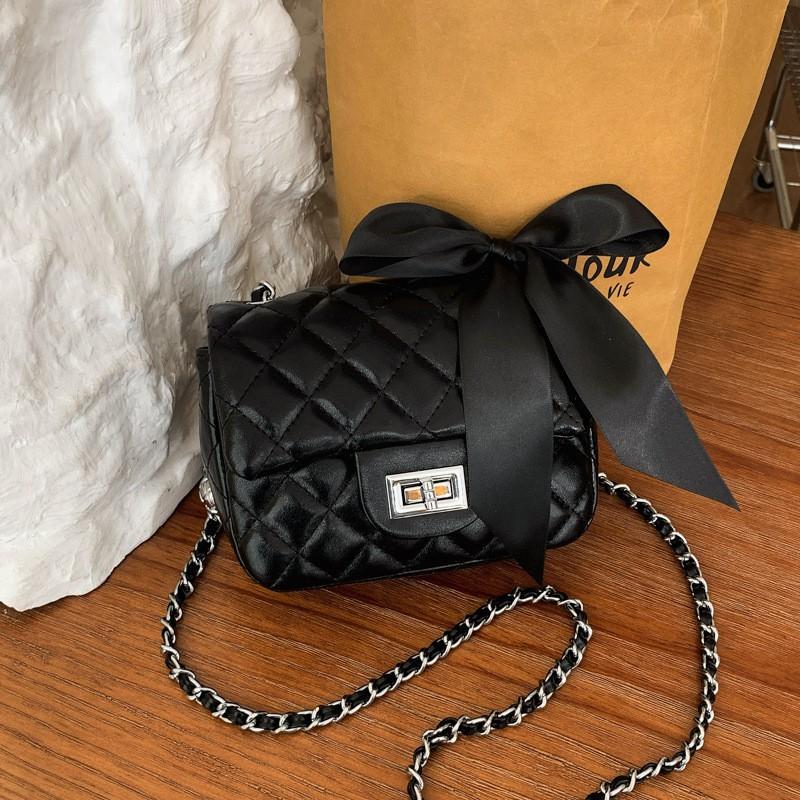 2026 New Style Simple Fashionable Chain Shoulder Bag Women s Rhomboid Crossbody Temperament All-matching Commuter