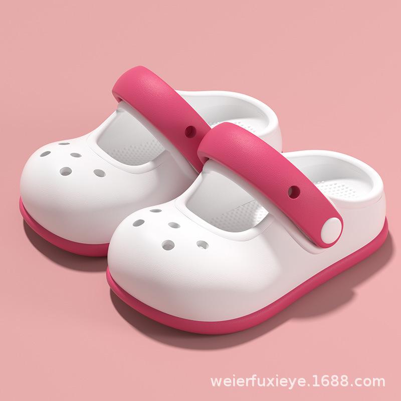 Children's closed-toe sandals for summer, cartoon style, suitable for boys and girls, non-slip, breathable, cute baby beach sandals
