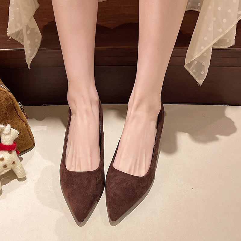 

2025 туфли-лодочки на тонком каблуке, новые, из замши, на среднем каблуке, с неглубоким вырезом, на высоком каблуке, женские, большого размера, женская обувь, женская обувь для внешней торговли 42 темно-коричневого