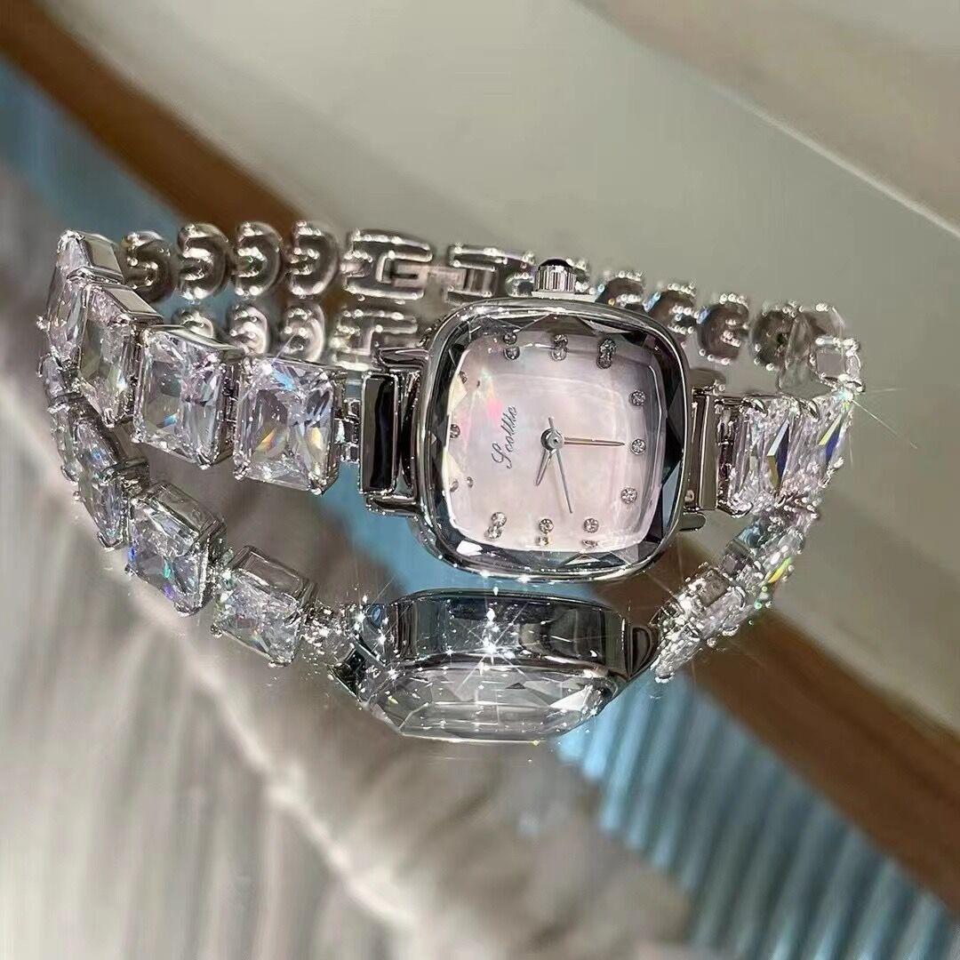Fashion Zircon Bracelet Women S Watch Square Light Luxury Purple Women S Watch 9142 розовый