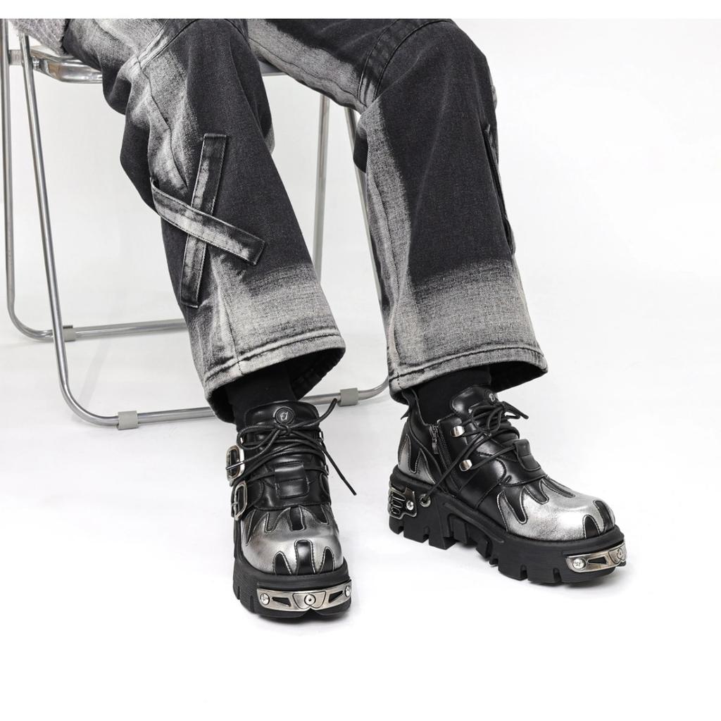 Homens e mulheres vintage rock casal sapatos novos escuro punk couro retro botas metal nicho design unisex plataforma única sapatos
