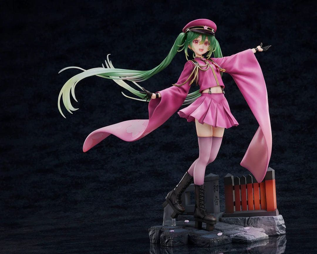 

[USED] Hatsune Miku Senbonzakura 10th Anniversary Ver. 1/7 Scale Figure