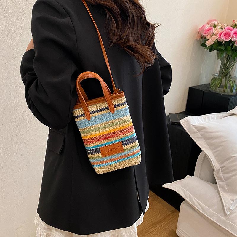 Summer Trendy and Fashionable Mobile Phone Bag, A Niche and Simple Crossbody Bag