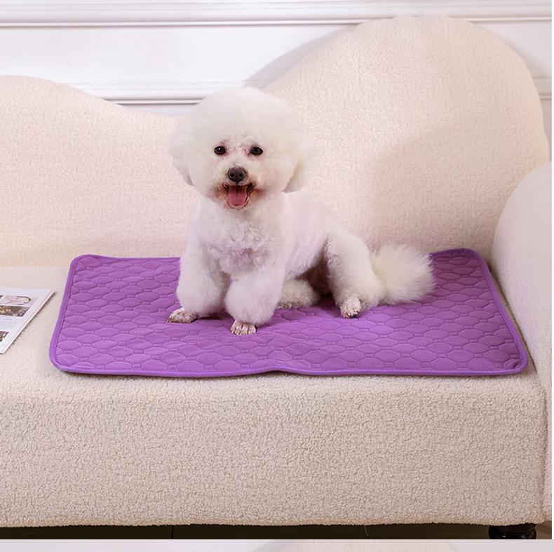 

Многоразовая водонепроницаемая нескользящая впитывающая пеленка для питомцев и коврик для пола S (50*35cm)