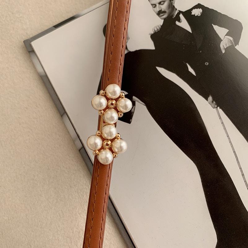 Adjustable Pearl Waist Belt for Women: Thin, Decorative, High-Quality Leather, Perfect for Suits & Coats, Ideal Summer Accessory.