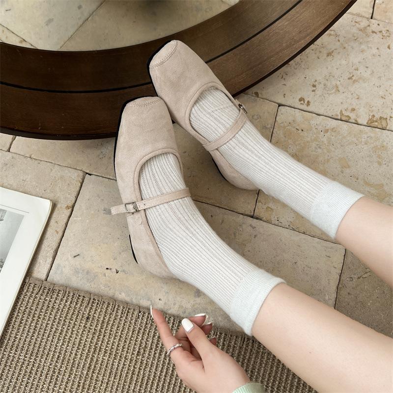 Red retro square head inner height increase shallow mouth flat-soled single shoes women's summer 2025 new skirt soft-soled Mary Jane shoes